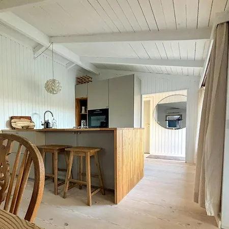 Newly Renovated House Near In בית נופש *